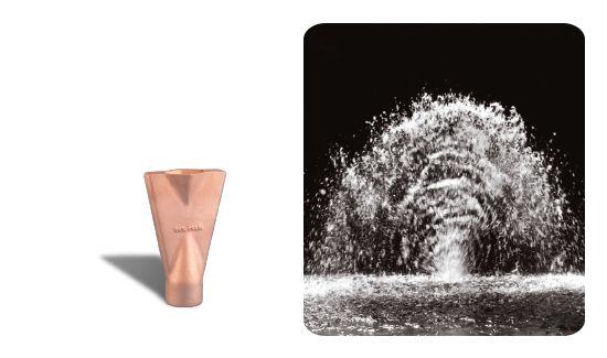 Peacock Fountain Nozzle product photo and water effect